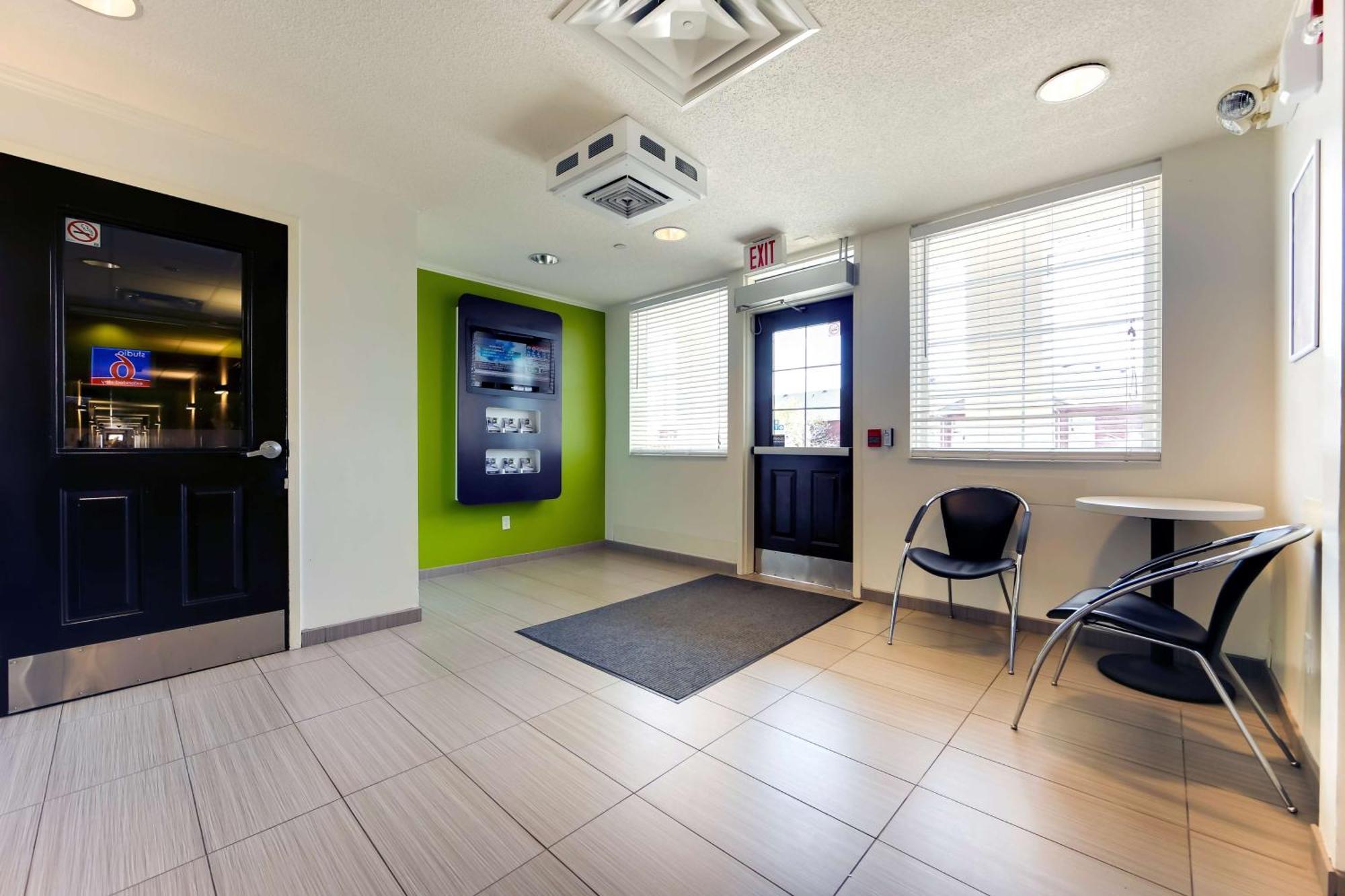 Studio 6 Toronto - Mississauga With Kitchenettes מראה חיצוני תמונה