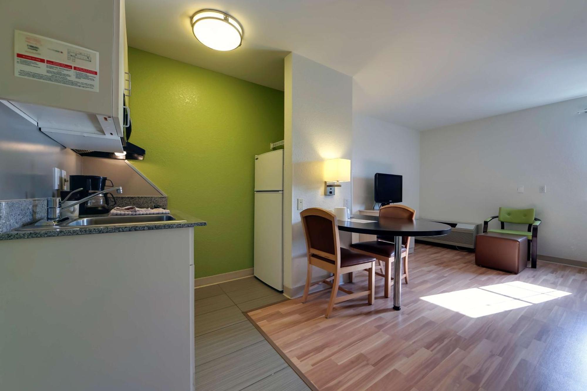 Studio 6 Toronto - Mississauga With Kitchenettes מראה חיצוני תמונה