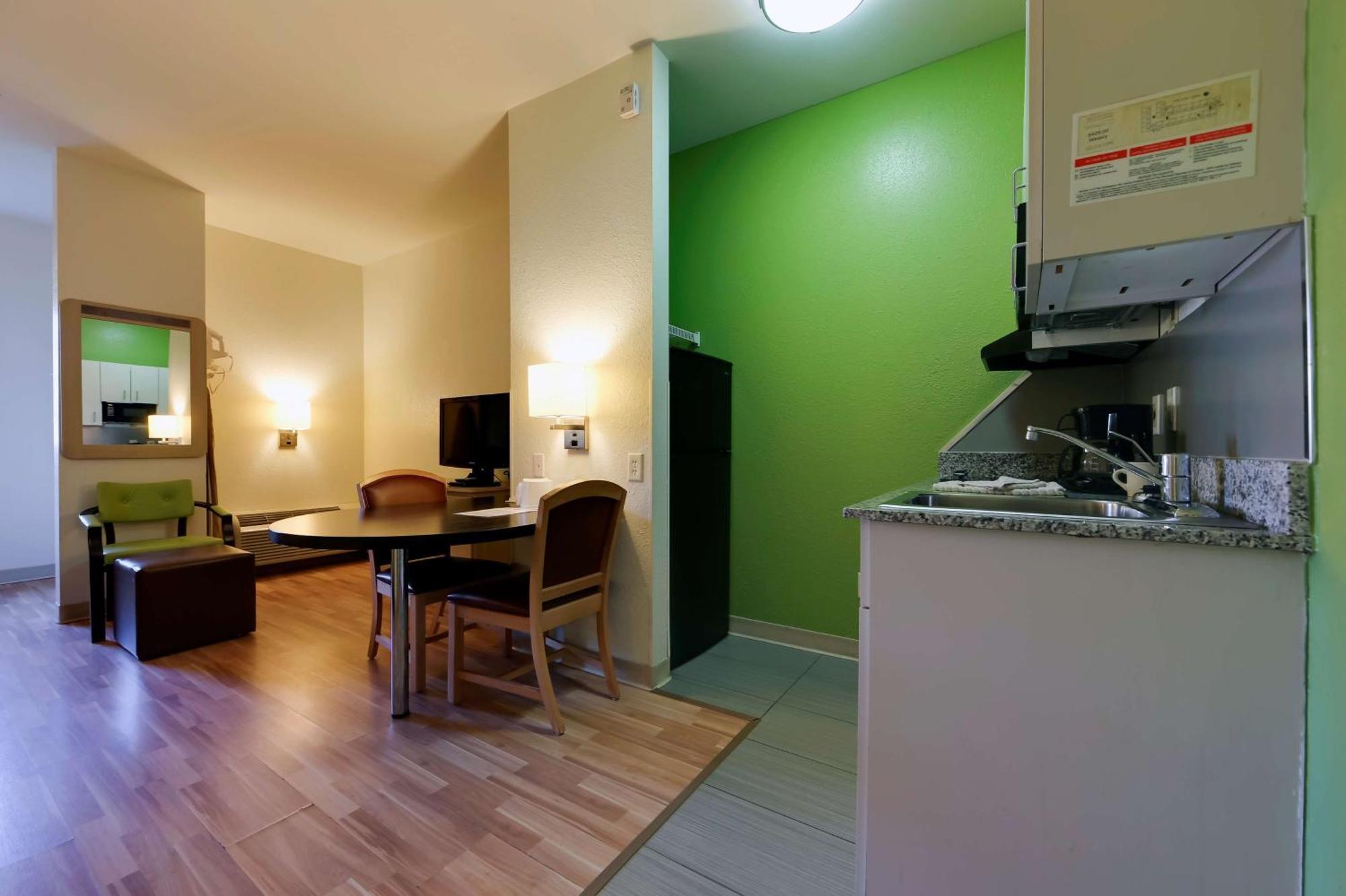 Studio 6 Toronto - Mississauga With Kitchenettes מראה חיצוני תמונה